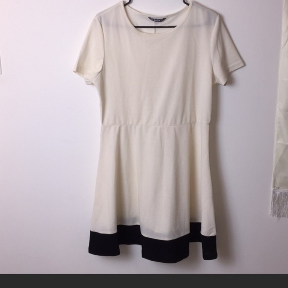 SHEIN black and cream tunic XL